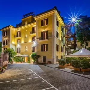 Hotel Romoli, Rzym
